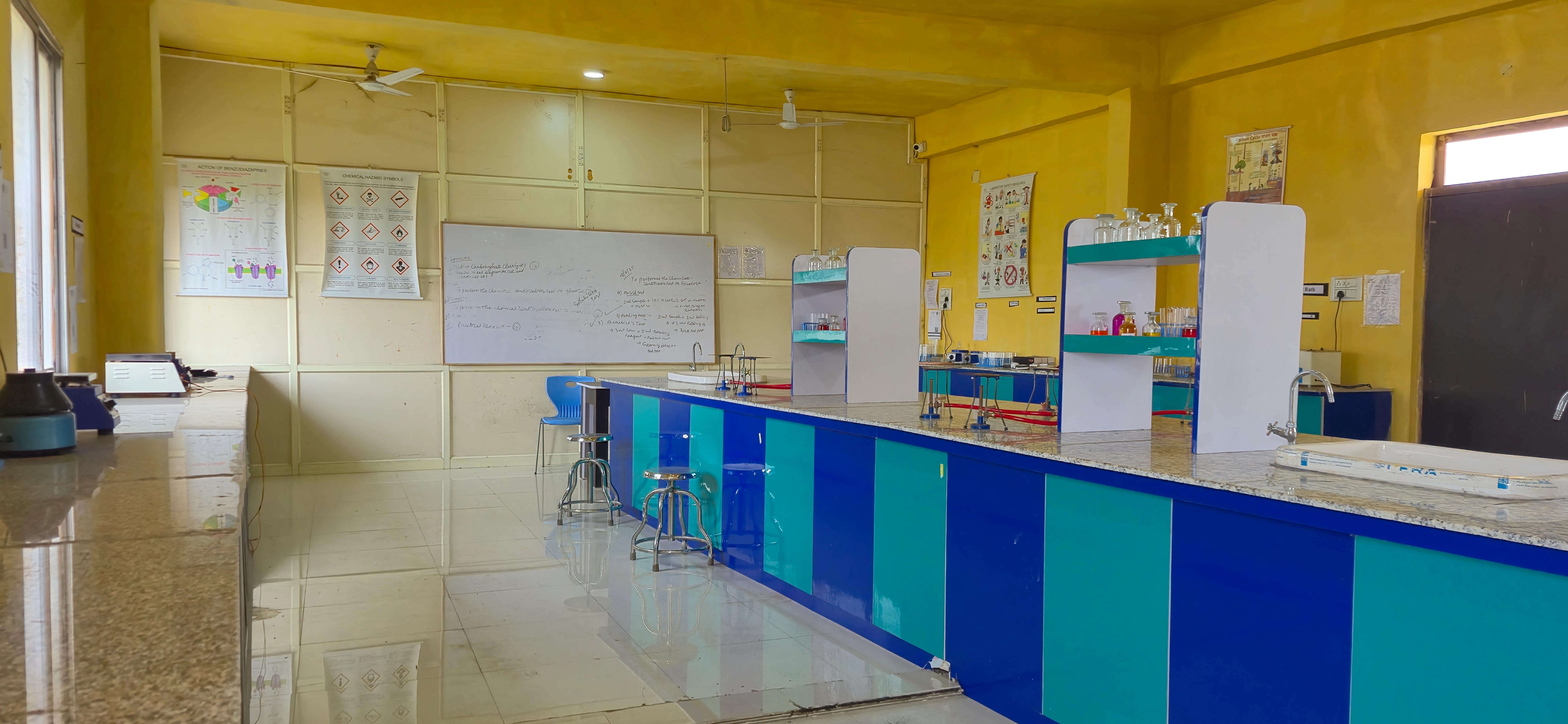 Pharmacy Practice laboratory facility 6